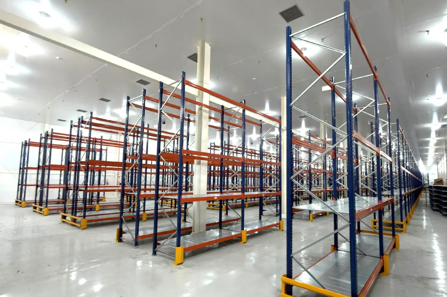Centro Logístico de Armazenagem e Distribuição para o Governos de Mato Grosso
